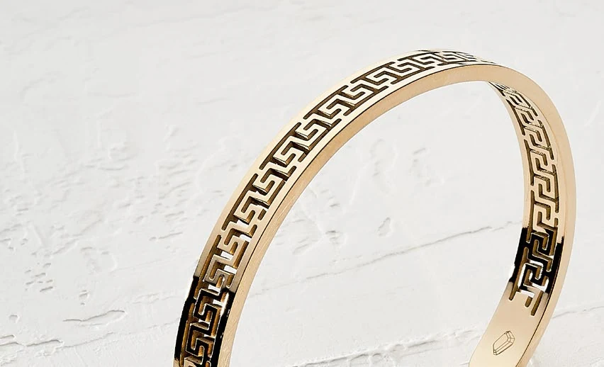 Brazalete Calado, detalle