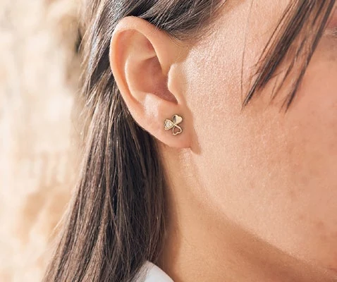 Aretes Trébol, segunda fotografía del catálogo